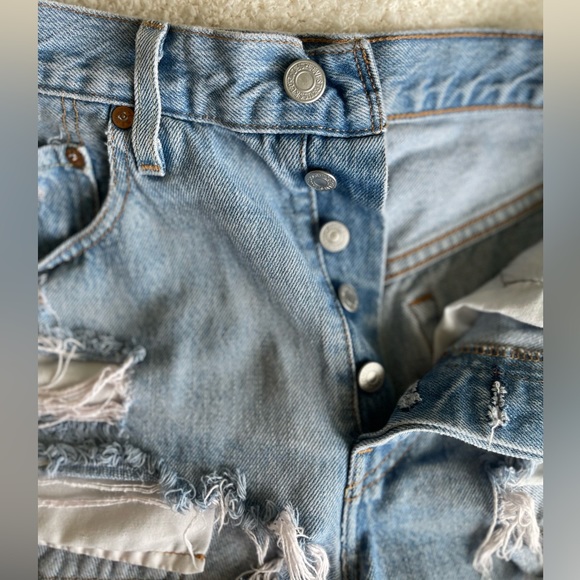 501 Levi Jeans Shorts 27 - Picture 5 of 7